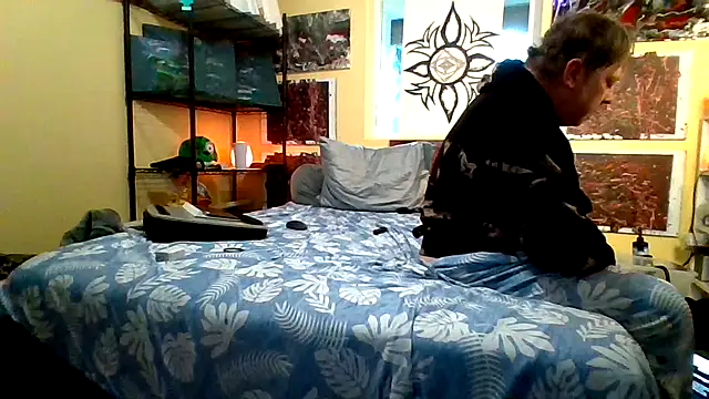 Mic Oxinner online show from December 2025 04:47:01 PM