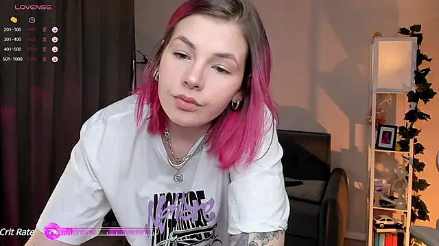 Snapshot of AnnaTrueno chatting on February 2025 04:53:01 PM AnnaTrueno online show from February 2025 04:53:01 PM