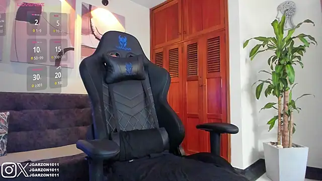 Snapshot of _joansoto chatting on September 2025 02:05:02 PM  joansoto online show from September 2025 02:05:02 PM