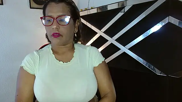 elizabeth mature23 online show from September 2025 12:52:01 PM