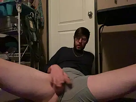 Snapshot of denverfwb chatting on January 2025 04:58:02 AM denverfwb online show from January 2025 04:58:02 AM