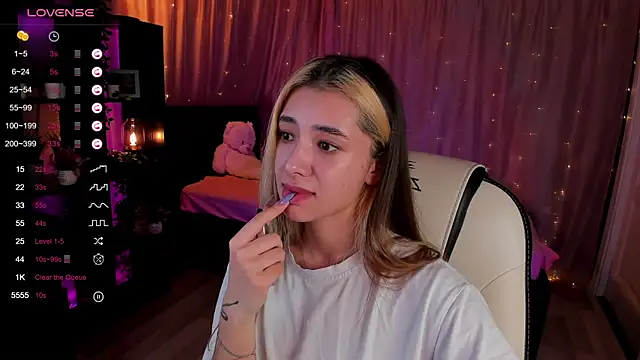 DarlaLike online show from March 2025 08:49:02 AM