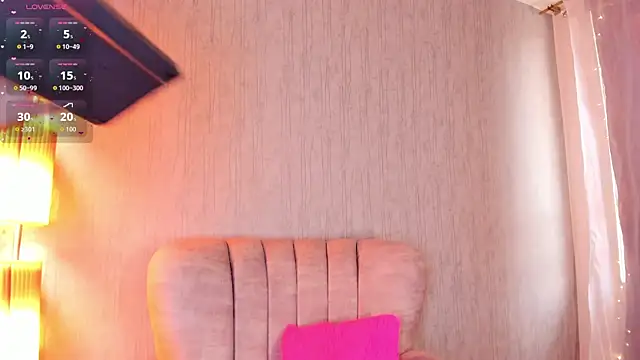 lunar leen online show from February 2026 06:20:02 PM