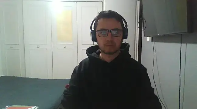 Snapshot of Diptongo chatting on December 2024 04:00:02 AM Diptongo online show from December 2024 04:00:02 AM