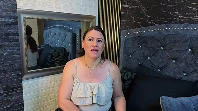 charlotte  G online show from June 2026 11:24:02 AM