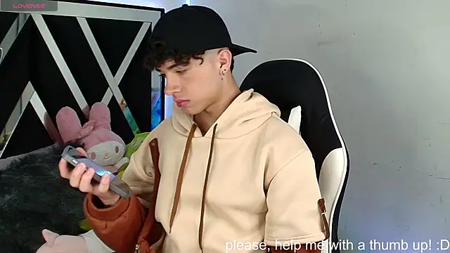 Snapshot of Niico_Cruz chatting on January 2025 01:28:01 AM Niico Cruz online show from January 2025 01:28:01 AM
