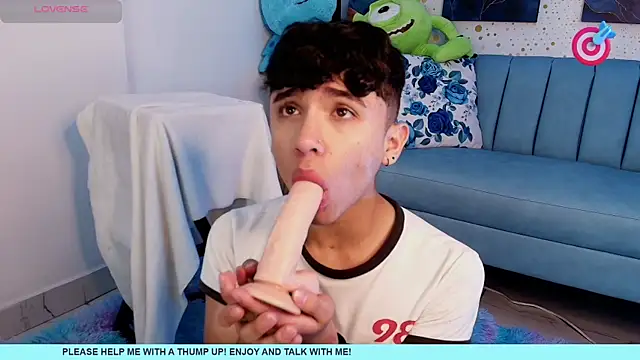 Snapshot of Niico_Cruz chatting on March 2025 04:35:02 PM Niico Cruz online show from March 2025 04:35:02 PM