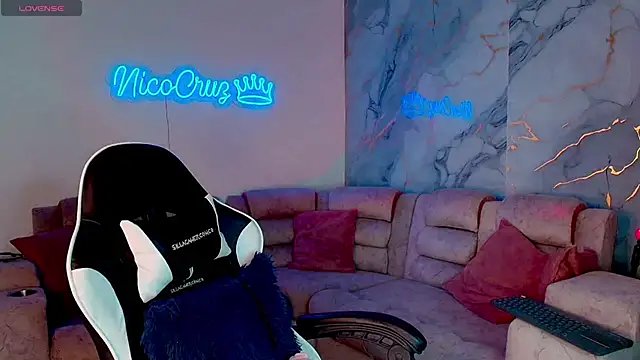 Niico Cruz online show from March 2026 10:17:03 PM