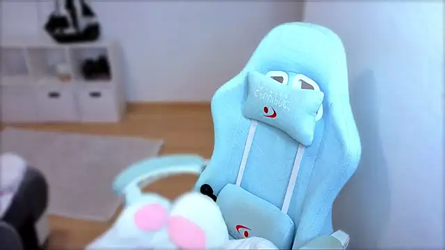 Snapshot of StellaLawless chatting on November 2025 07:27:02 PM StellaLawless online show from November 2025 07:27:02 PM