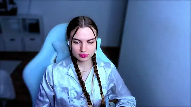 Snapshot of StellaLawless chatting on November 2025 08:51:01 PM StellaLawless online show from November 2025 08:51:01 PM