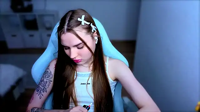 Snapshot of StellaLawless chatting on November 2025 07:40:02 PM StellaLawless online show from November 2025 07:40:02 PM