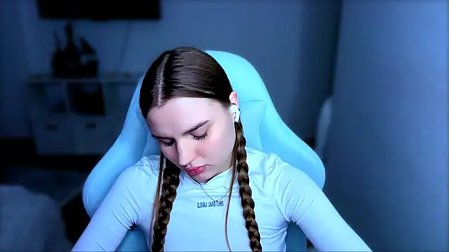 Snapshot of StellaLawless chatting on December 2025 12:14:02 PM StellaLawless online show from December 2025 12:14:02 PM