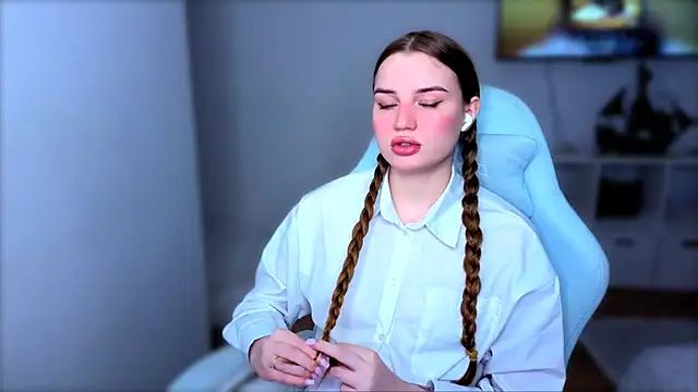 Snapshot of StellaLawless chatting on December 2025 10:42:01 AM StellaLawless online show from December 2025 10:42:01 AM