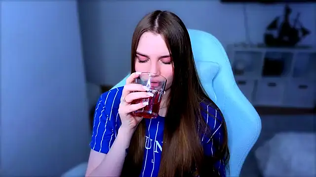 Snapshot of StellaLawless chatting on December 2025 09:21:01 PM StellaLawless online show from December 2025 09:21:01 PM