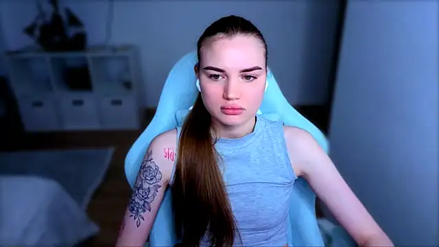 Snapshot of StellaLawless chatting on December 2025 10:44:02 AM StellaLawless online show from December 2025 10:44:02 AM