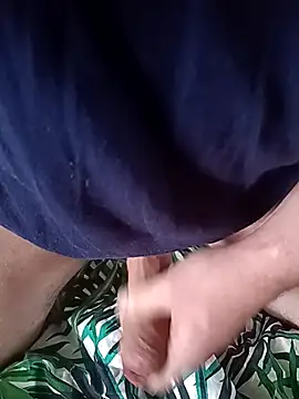 Snapshot of Horny_Lovers_97_33 chatting on November 2025 07:00:01 AM Horny Lovers 97 33 online show from November 2025 07:00:01 AM