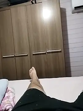 danielsafado222 online show from February 2026 09:09:02 PM