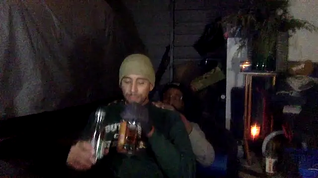 Snapshot of TheOnlyTwinTowers chatting on December 2024 10:45:02 AM TheOnlyTwinTowers online show from December 2024 10:45:02 AM