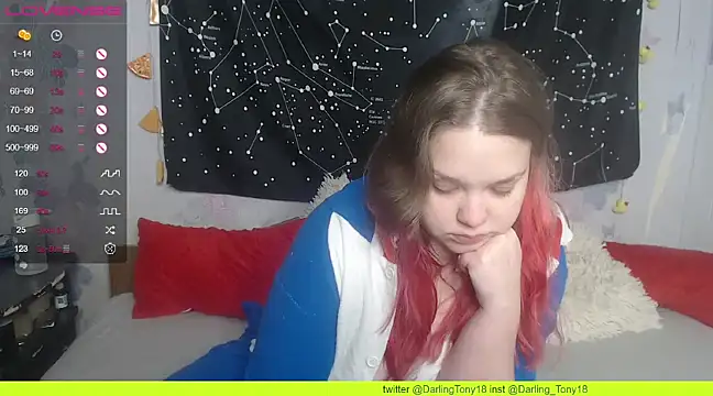 Snapshot of darling_tony chatting on December 2024 01:29:01 PM darling tony online show from December 2024 01:29:01 PM