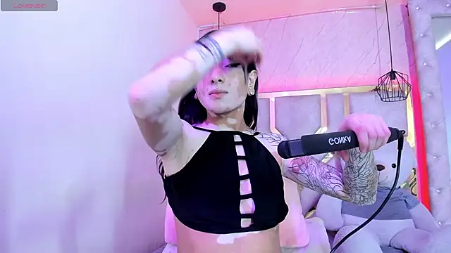 dayana harlow2 online show from October 2025 07:45:01 PM