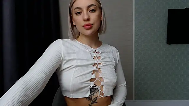 hot-sasha9 online show from February 2025 06:34:02 PM