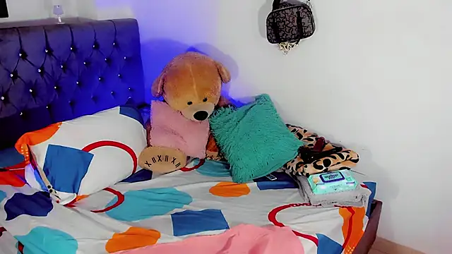 Snapshot of Zakura_hot1 chatting on November 2025 07:29:01 AM Zakura hot1 online show from November 2025 07:29:01 AM