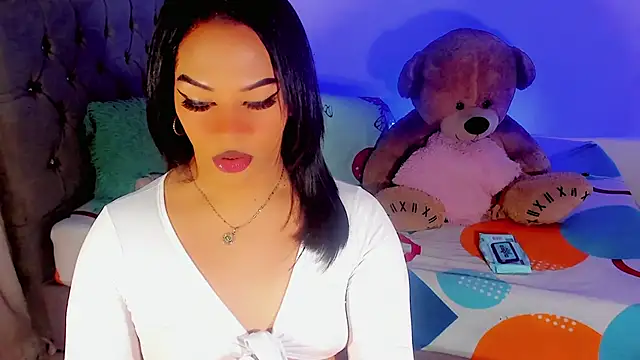 Snapshot of Zakura_hot1 chatting on January 2026 04:37:02 AM Zakura hot1 online show from January 2026 04:37:02 AM