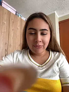 Snapshot of Miabonnett_ chatting on July 2026 03:51:02 PM Miabonnett online show from July 2026 03:51:02 PM