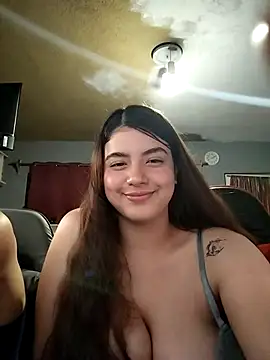 Carandrew online show from April 2026 04:17:02 AM