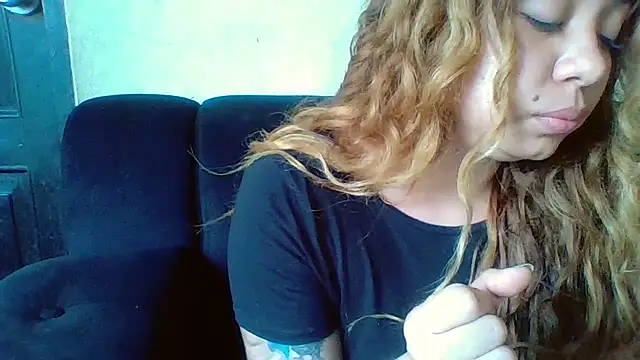 Jennxdolls online show from January 2025 03:22:02 PM