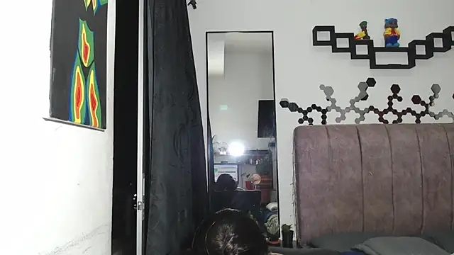 Snapshot of Liza_Thurner chatting on December 2024 03:58:01 AM Liza Thurner online show from December 2024 03:58:01 AM