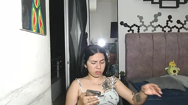 Snapshot of Liza_Thurner chatting on February 2025 11:48:01 PM Liza Thurner online show from February 2025 11:48:01 PM