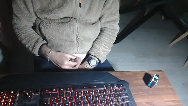 Adri gard online show from April 2026 08:25:02 PM