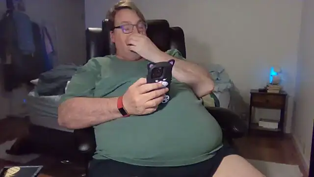 Snapshot of wvalentino chatting on December 2024 06:35:01 AM wvalentino online show from December 2024 06:35:01 AM