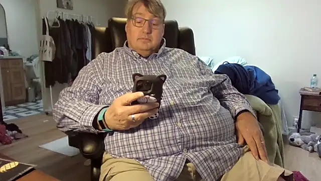 Snapshot of wvalentino chatting on March 2025 08:48:01 PM wvalentino online show from March 2025 08:48:01 PM