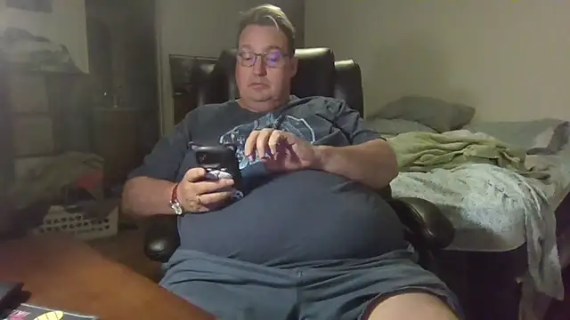 Snapshot of wvalentino chatting on October 2025 04:44:02 AM wvalentino online show from October 2025 04:44:02 AM