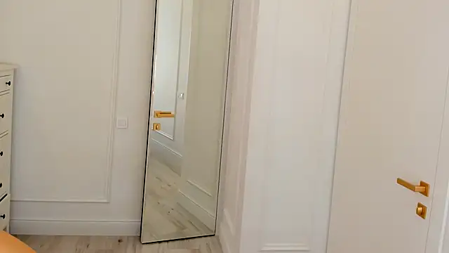 Jacky Lucky online show from February 2025 10:51:01 PM