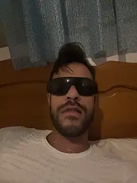 Snapshot of Jobay-zine chatting on November 2025 02:37:02 PM Jobay-zine online show from November 2025 02:37:02 PM