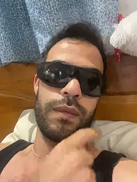 Snapshot of Jobay-zine chatting on April 2026 01:17:02 AM Jobay-zine online show from April 2026 01:17:02 AM