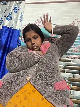 Beauty-queen online show from February 2026 02:45:01 PM