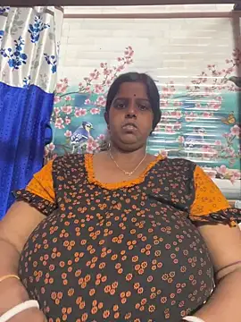 Beauty-queen online show from February 2026 01:34:02 PM