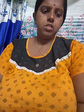 Beauty-queen online show from March 2026 02:45:01 PM