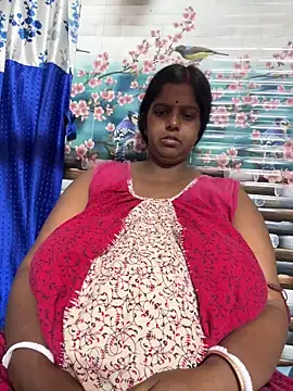 Beauty-queen online show from March 2026 11:25:02 AM