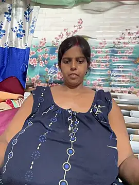 Beauty-queen online show from July 2026 02:45:01 PM