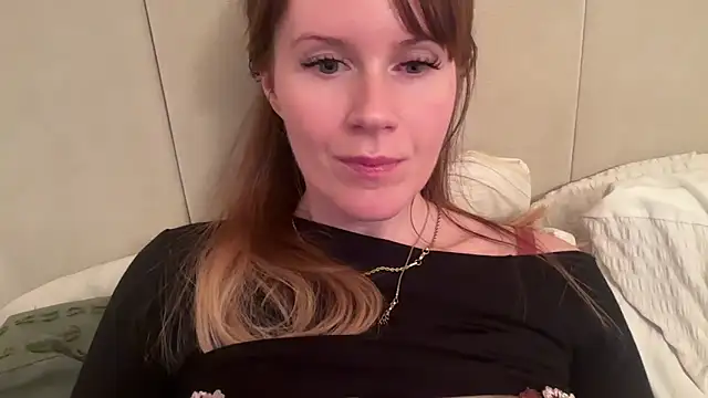 Snapshot of redheadrosie69 chatting on November 2025 07:46:01 PM redheadrosie69 online show from November 2025 07:46:01 PM