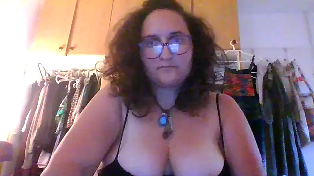 Snapshot of juicyrubies chatting on November 2025 11:12:02 AM juicyrubies online show from November 2025 11:12:02 AM