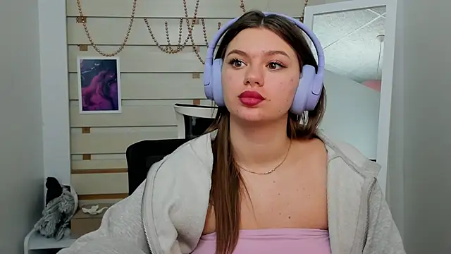 Josephine Kiss online show from January 2025 11:01:02 AM