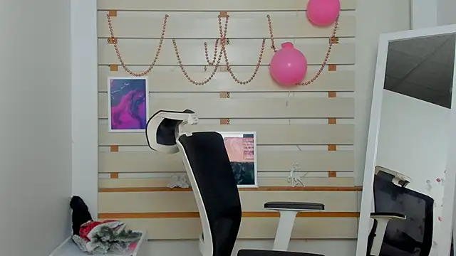 Josephine Kiss online show from February 2025 03:11:02 AM