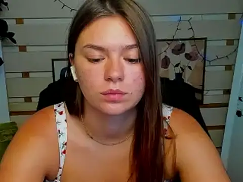 Josephine Kiss online show from June 2026 06:56:01 AM