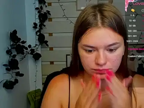 Josephine Kiss online show from July 2026 10:43:02 AM